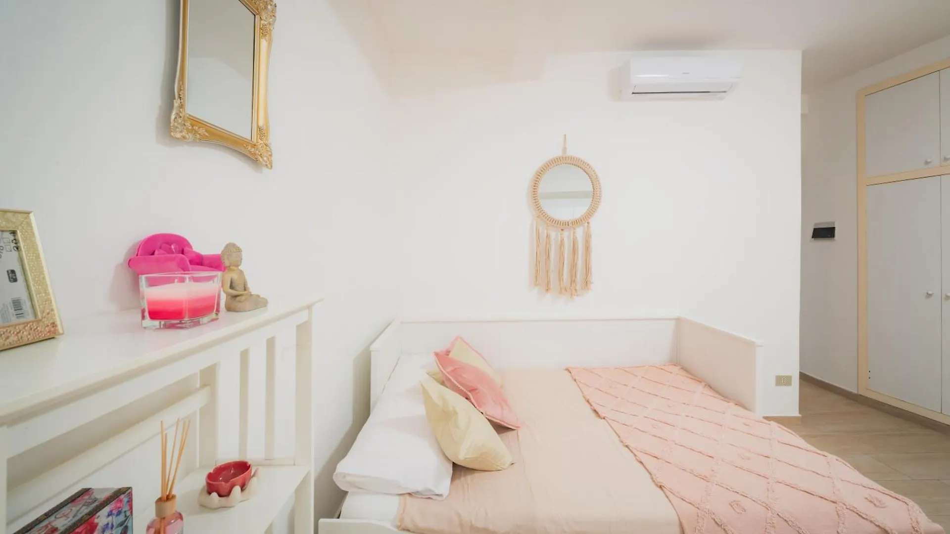 Apartment Suite 